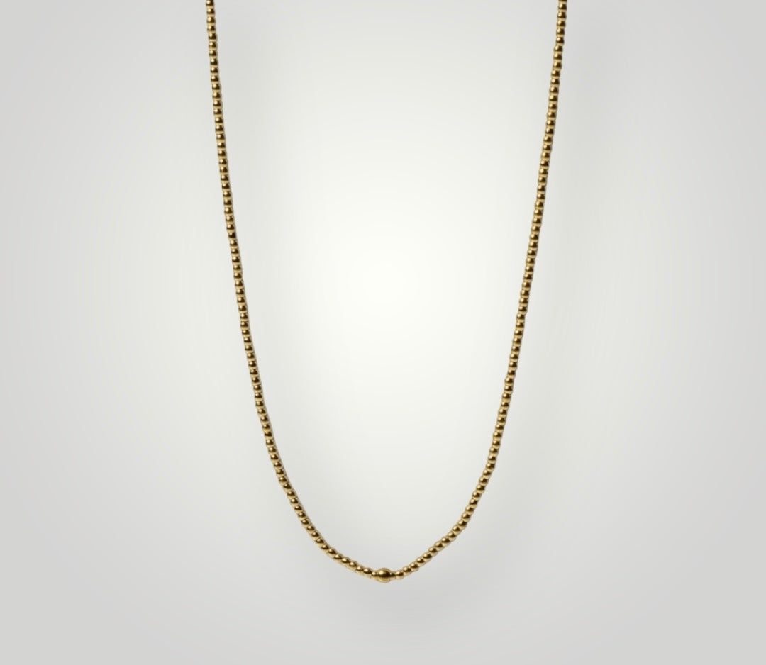 The Balance Necklace in Gold